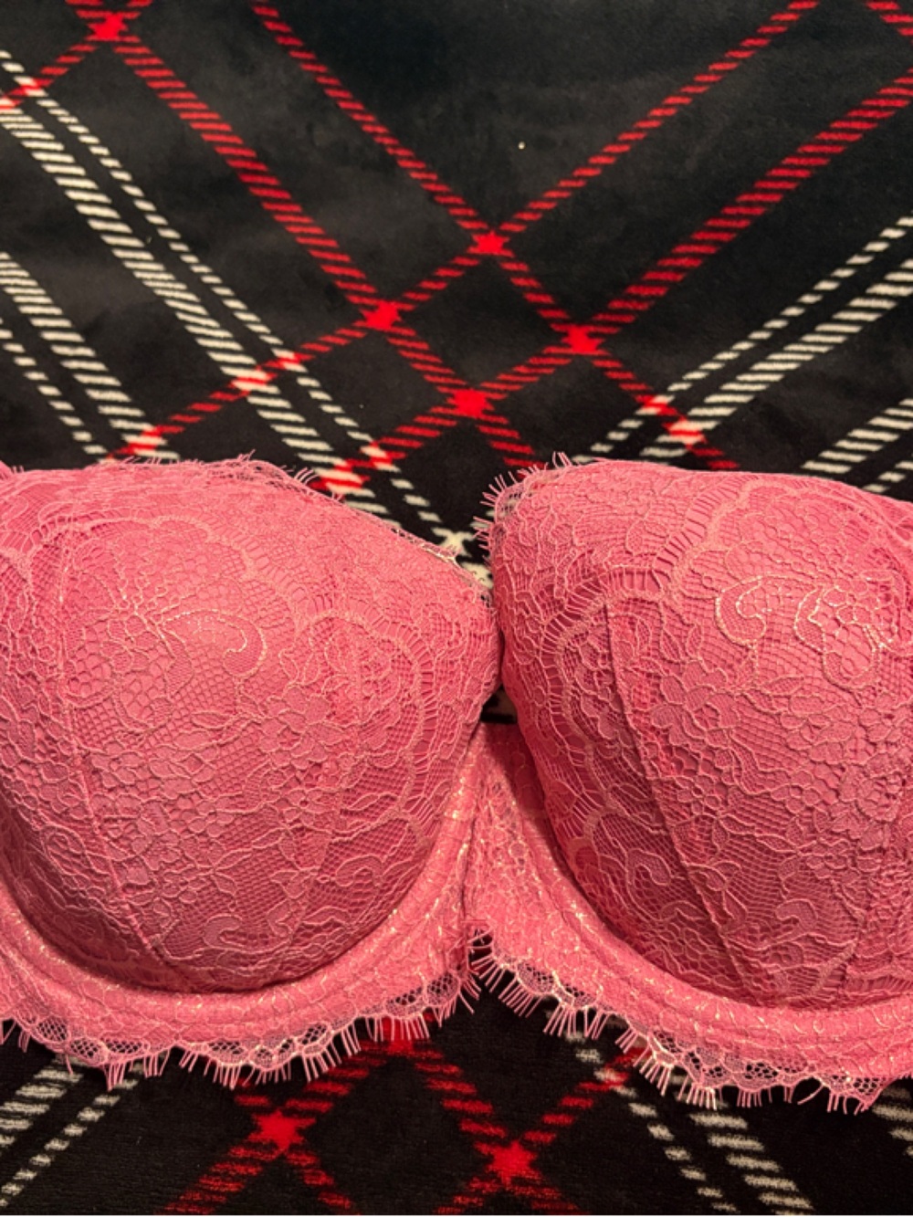 Victoria Secret NWT Women's Pink Lace Underwire Bra - Brand 36DD price FIRM tags